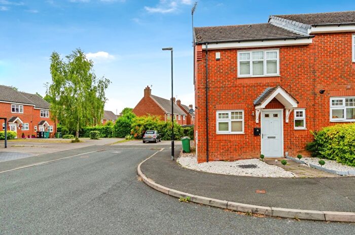 2 Bedroom End Of Terrace House For Sale In Bird Brook Close, Darlaston, Wednesbury, West Midlands, WS10