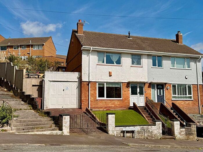 3 Bedroom Semi Detached House For Sale In Elm Crescent, Mannamead, Plymouth. Spacious Bed Semi In Prime Mannamead With Large Sunny Garden & Potential, PL3
