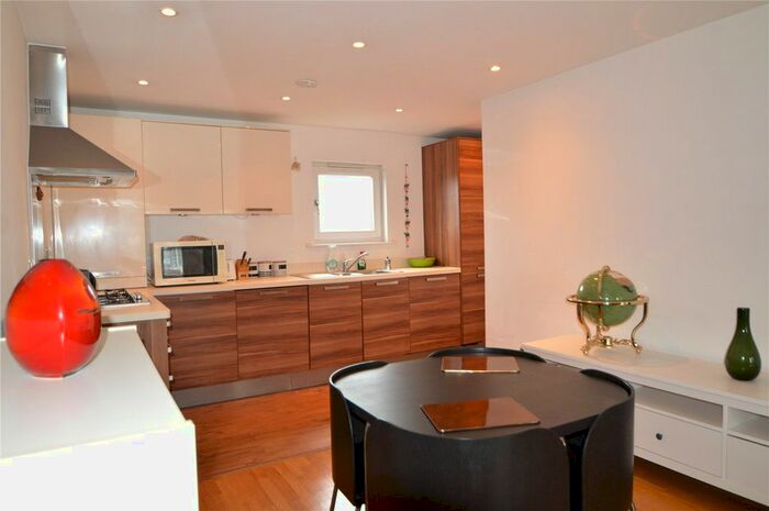 2 Bedroom Flat To Rent In Oakfield Road, Croydon, CR0