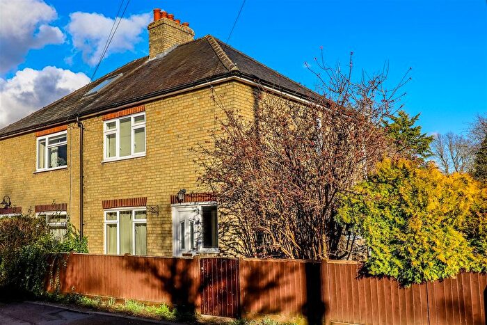 2 Bedroom Property To Rent In Burnt Close, Grantchester, Cambridge, CB3