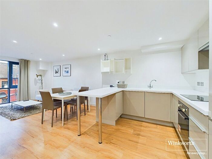 1 Bedroom Flat To Rent In Tamar House, - Station Road, Reading, Berkshire, RG1