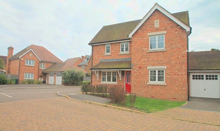 3 Bedroom Property To Rent In Blue Leaves Avenue, Coulsdon, CR5