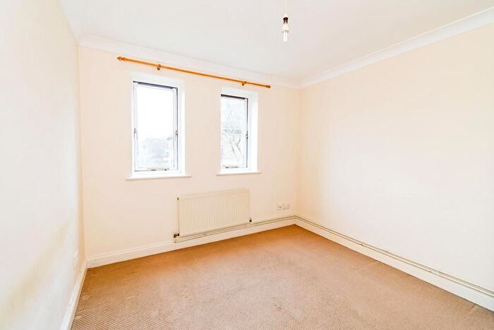 1 Bedroom Flat To Rent In Park Street, Shirley, Southampton, SO16