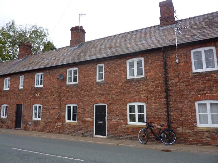 3 Bedroom Terraced House To Rent In Bangor Road, Overton, Wrexham, LL13
