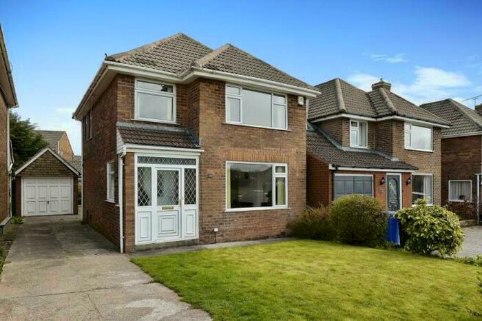 3 Bedroom House To Rent In Crimicar Lane, Sheffield, S10