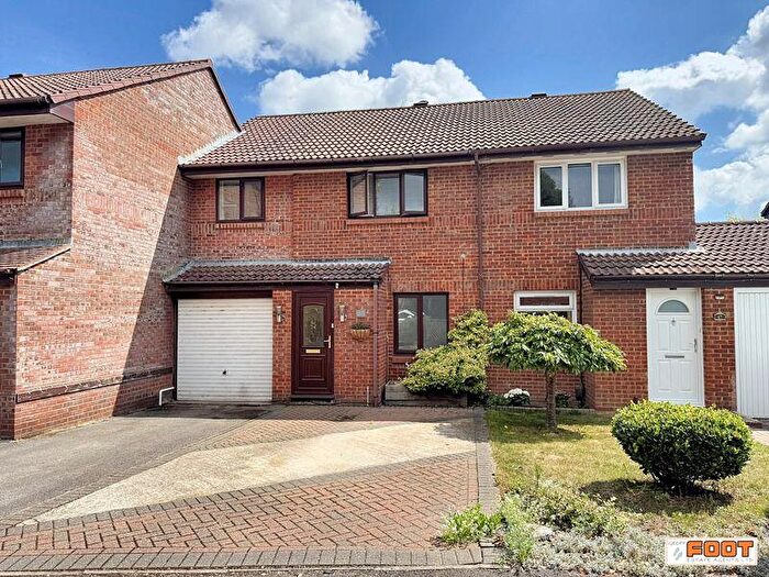3 Bedroom Semi-Detached House For Sale In Fathoms Reach, Hayling Island, PO11