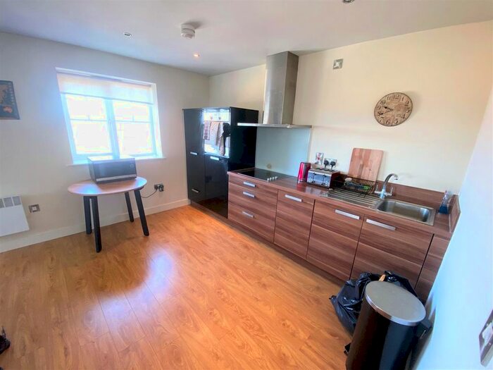 2 Bedroom Flat To Rent In Birch Close, Huntington, York, YO31