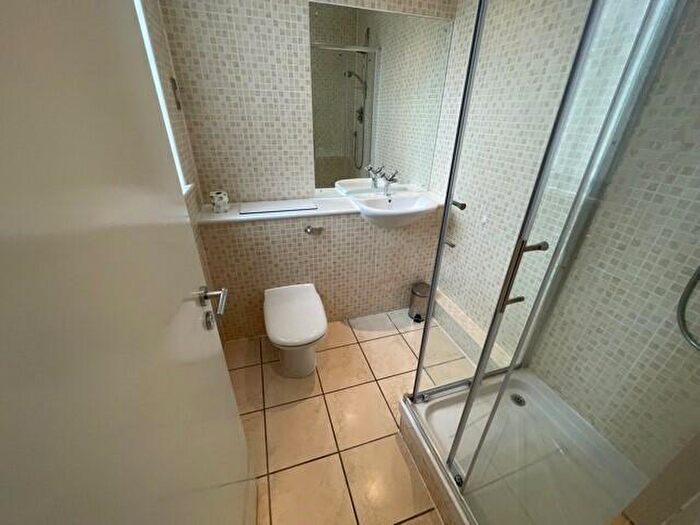 2 Bedroom Apartment To Rent In Holly Street, Sheffield, S1