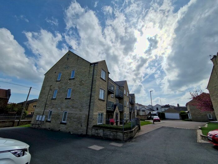 2 Bedroom Flat To Rent In Farriers Court, Drighlington, Bradford, BD11