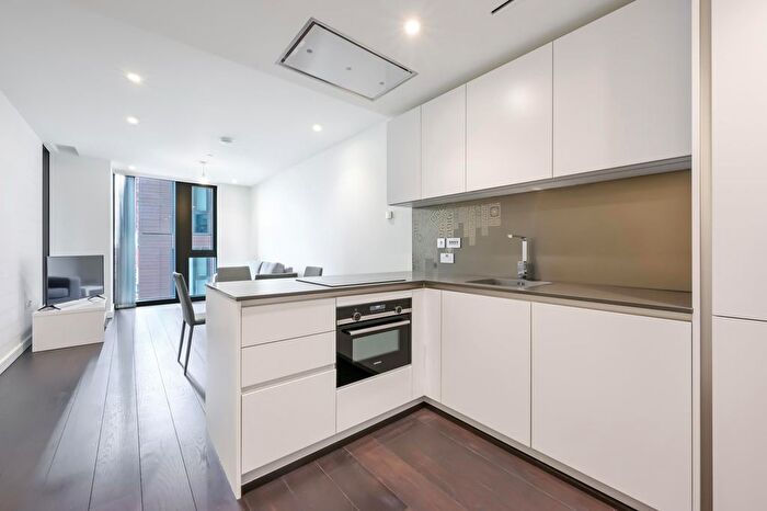 1 Bedroom Flat To Rent In Damac Tower, Vauxhall, London, SW8