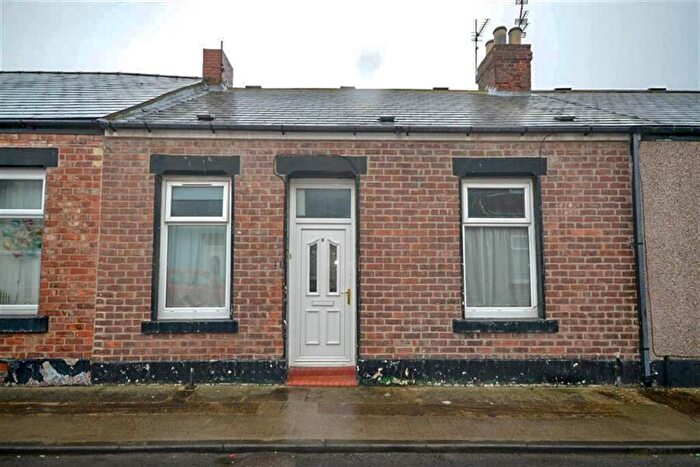 3 Bedroom Cottage To Rent In Willmore Street, Sunderland, SR4