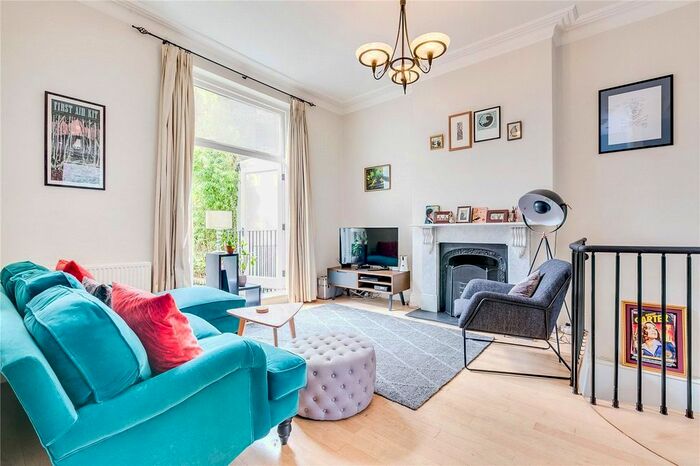 2 Bedroom Semi-Detached House To Rent In Elmore Street, Canonbury, N1