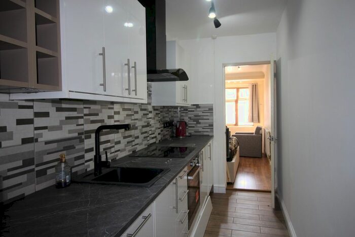 1 Bedroom Studio To Rent In Latham Road, Bexleyheath, DA6