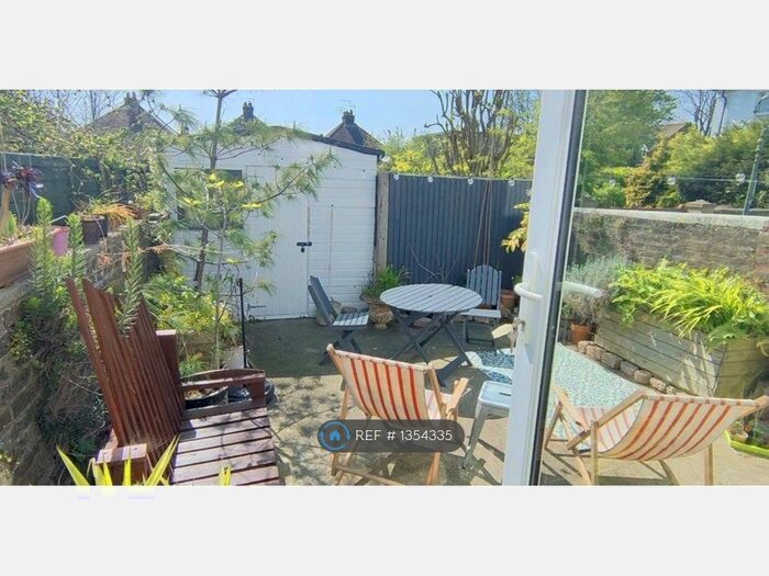 4 Bedroom End Of Terrace House To Rent In Prinsep Road, Hove, BN3
