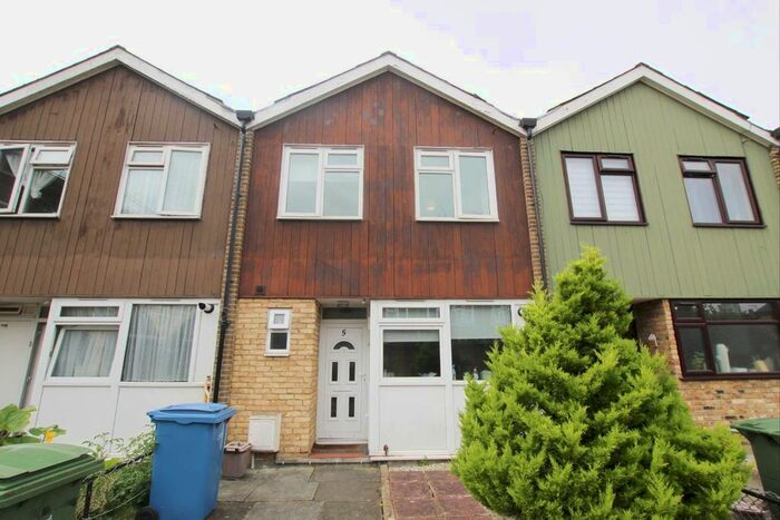 4 Bedroom Property To Rent In Fleming Road, London, SE17