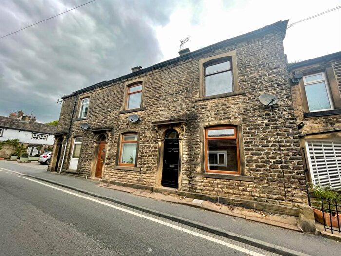 3 Bedroom Terraced House For Sale In Central Buildings, Stainland Road, Stainland, HX4