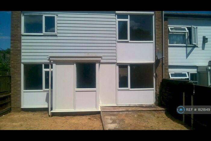 3 Bedroom End Of Terrace House To Rent In Brighstone Close, Southampton, SO16