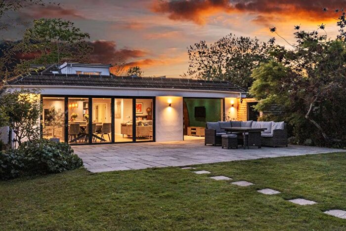 4 Bedroom Bungalow For Sale In Fifield Road, Fifield, SL6