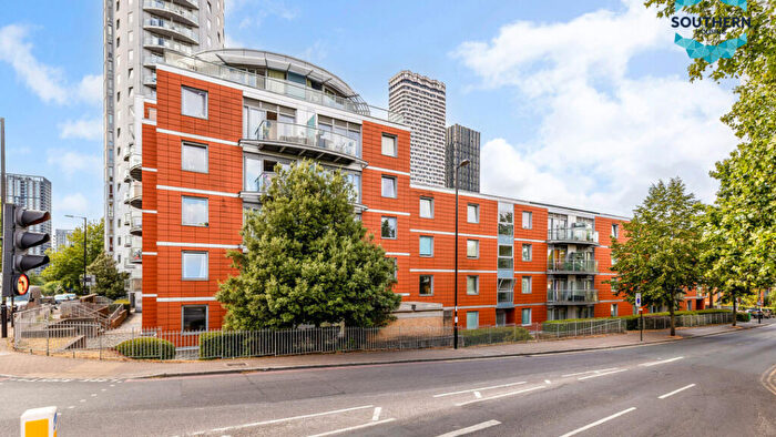 1 Bedroom Flat For Sale In Longitude Apartments, Addiscombe Grove, Croydon, CR0