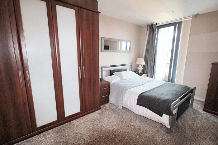 2 Bedroom Apartment To Rent In Kelso Place, Manchester, M15