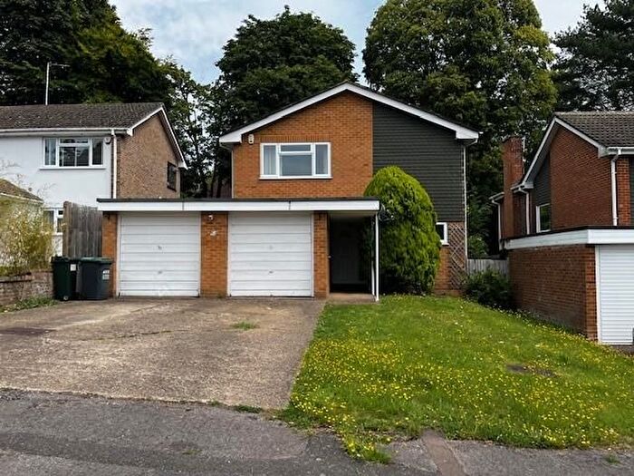 4 Bedroom Detached House To Rent In South Cottage Garden, Chorleywood, Rickmansworth, WD3