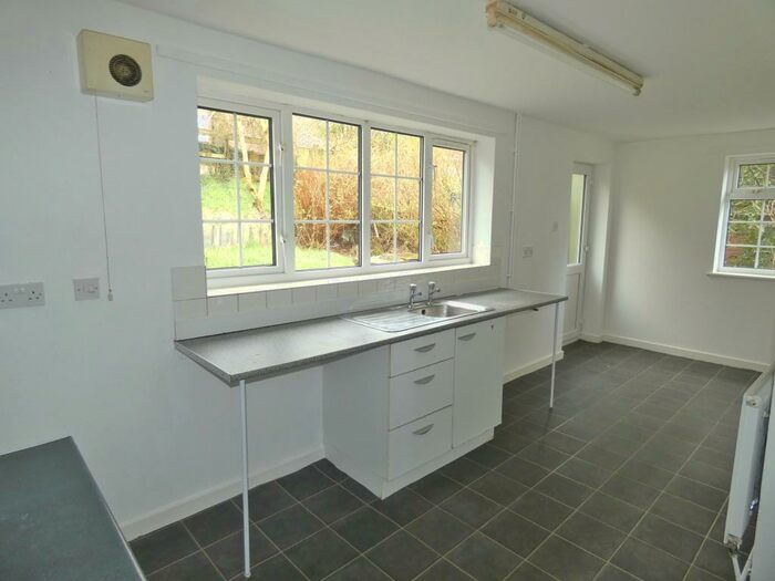 3 Bedroom Semi-Detached House To Rent In Blackthorn Place, Newcastle-under-Lyme, ST5