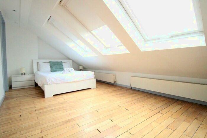 1 Bedroom Flat To Rent In Redchurch St, London, E2
