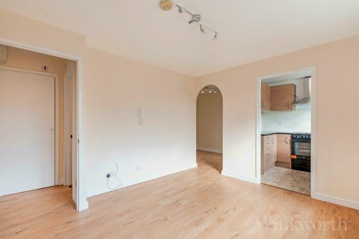 Studio To Rent In Sterling Gardens, London, SE14