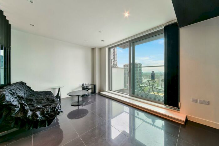 Studio To Rent In West Tower, Pan Peninsula, Canary Wharf, E14