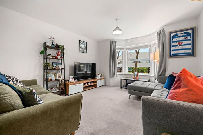 2 Bedroom Apartment For Sale In Ashville Way, Wokingham, Berkshire, RG41