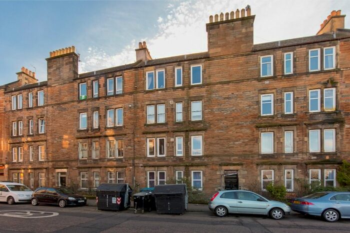 1 Bedroom Flat To Rent In Albion Road, Leith, Edinburgh, EH7