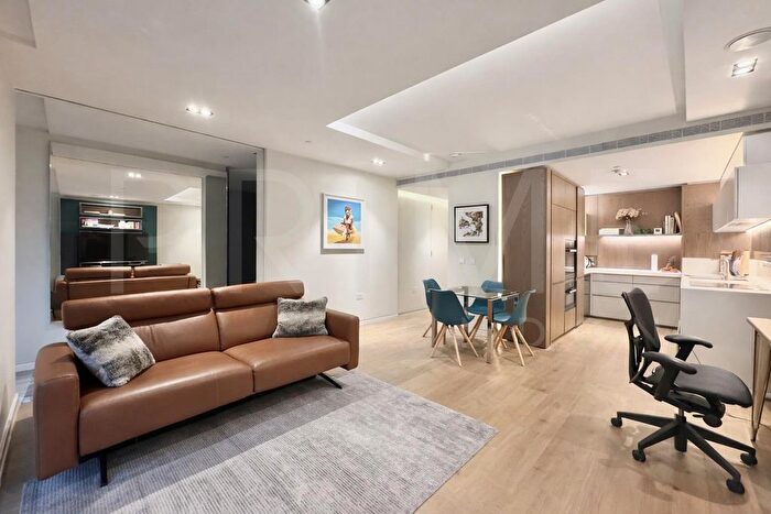 1 Bedroom Flat For Sale In Pearson Square, Fitzroy Place, London, W1T