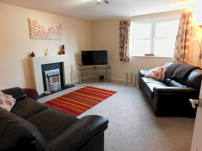2 Bedroom Flat To Rent In South College Street, City Centre, Aberdeen, AB11