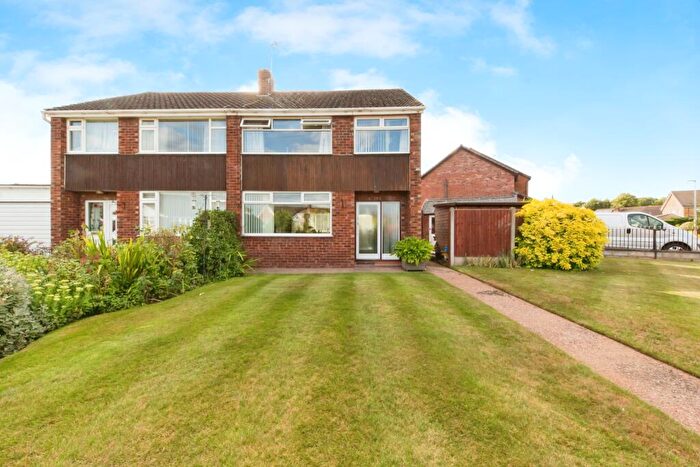 3 Bedroom Semi-Detached House For Sale In Cumberland Avenue, Nantwich, Cheshire, CW5