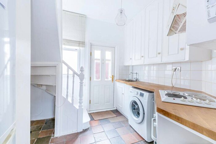 1 Bedroom Cottage To Rent In High Street, Wembley Park, Wembley, HA9