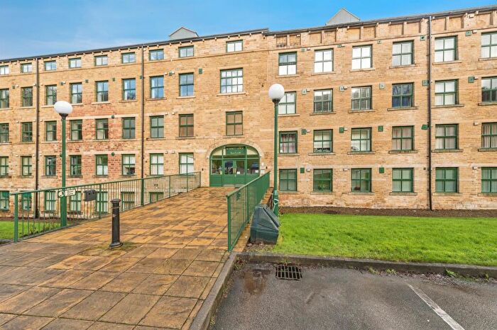 1 Bedroom Apartment For Sale In Navigation Rise, Milnsbridge, Huddersfield, HD3