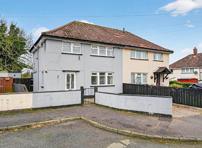 3 Bedroom Semi-Detached House For Sale In Norbloom Gardens, Belfast, BT5