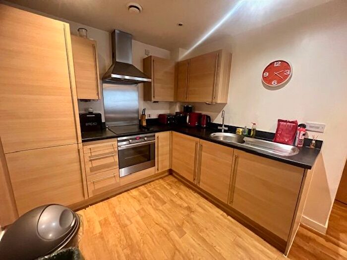 1 Bedroom Flat To Rent In Quayside, Bute Crescent, Cardiff, CF10