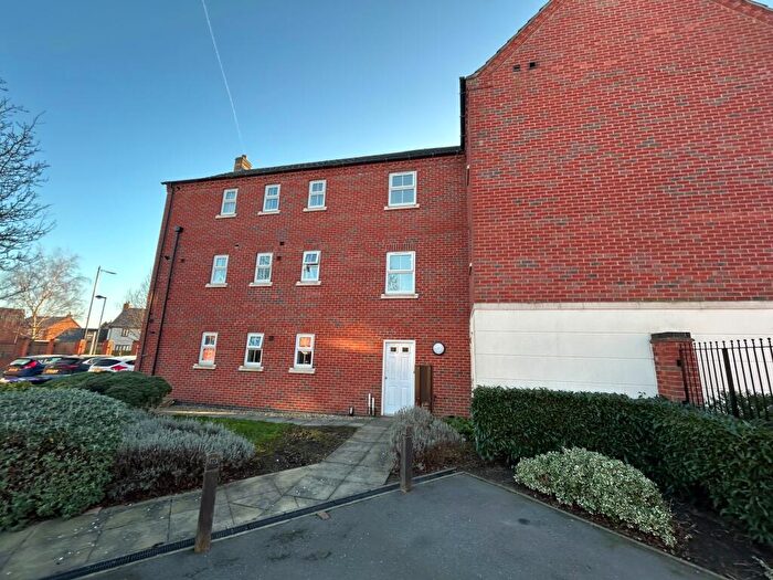 2 Bedroom Flat For Sale In Moorhen Close, Witham St Hughs, LN6