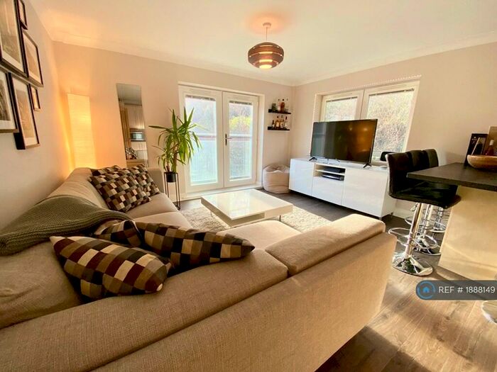 2 Bedroom Flat To Rent In Duke Street, North Shields, NE29