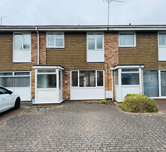 3 Bedroom Terraced House For Sale In Smitan Brook, Swindon, Wiltshire, SN3