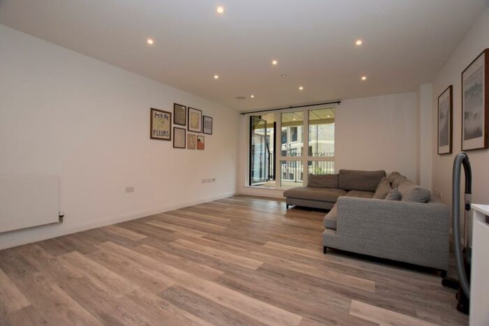 2 Bedroom Flat To Rent In Scena Way Camberwell, SE5