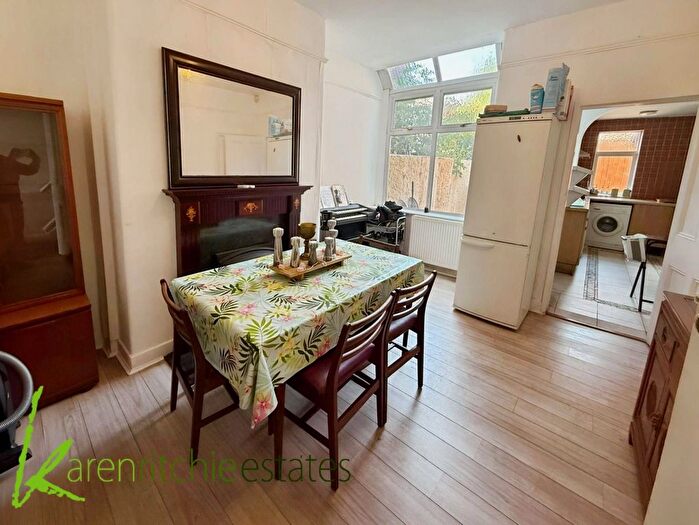 3 Bedroom Terraced House For Sale In Bennetts Lane, Smithills, BL1