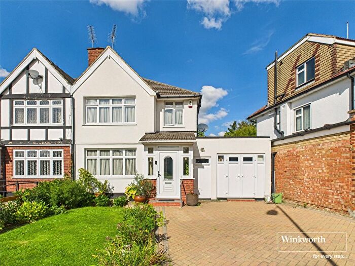 3 Bedroom Semi-detached House For Sale In Lindsay Drive, Harrow, Middlesex, HA3