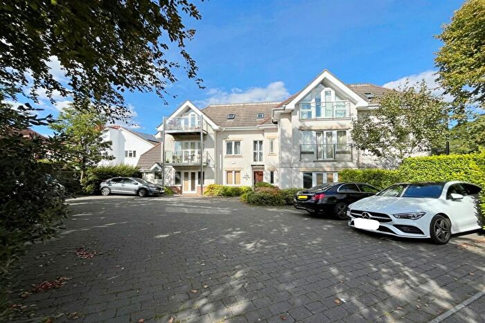 2 Bedroom Flat To Rent In Bournemouth, BH8