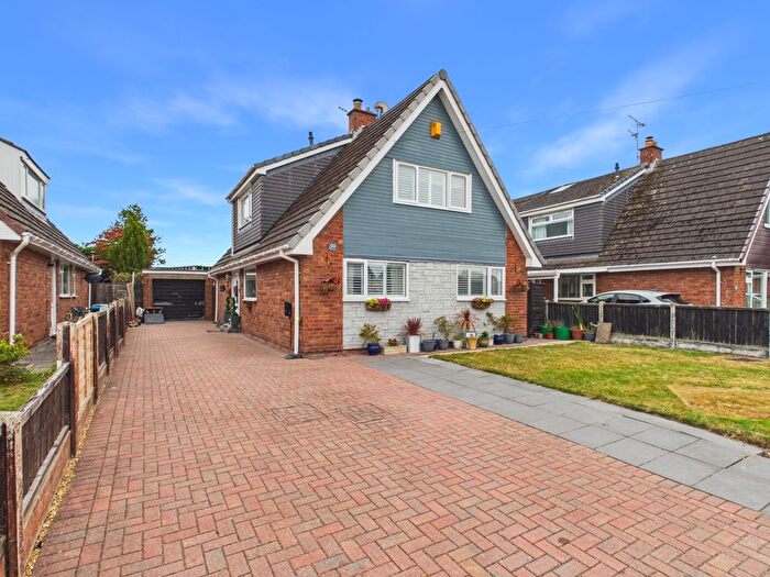 4 Bedroom Detached House For Sale In St James Avenue, Upton, Chester, Cheshire, CH2