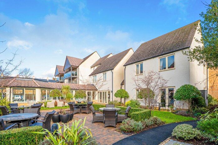 1 Bedroom Flat For Sale In Hospital Road, Moreton-in-Marsh, Gloucestershire, GL56