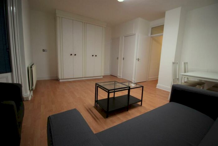 1 Bedroom House To Rent In Evington Road, Near Victoria Park, Leicester, LE2