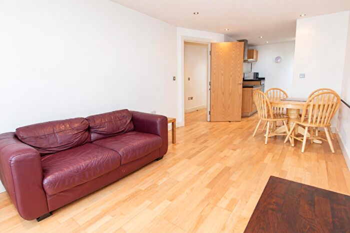 1 Bedroom Flat To Rent In McClure House, Leeds Dock, LS10