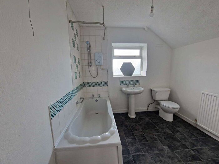 2 Bedroom Semi-Detached House To Rent In Heol Maes Y Gelynen, Morriston, Swansea, SA6